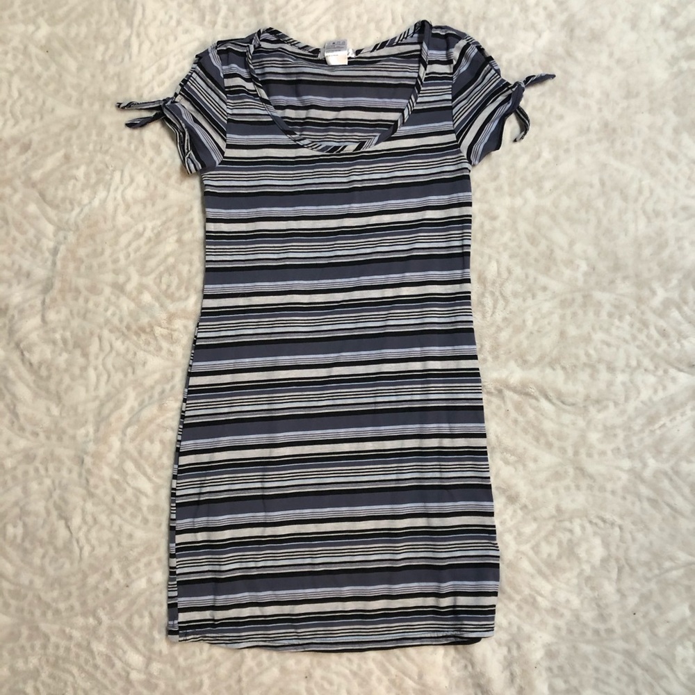 Striped Dress With Open Tie-up Sleeves